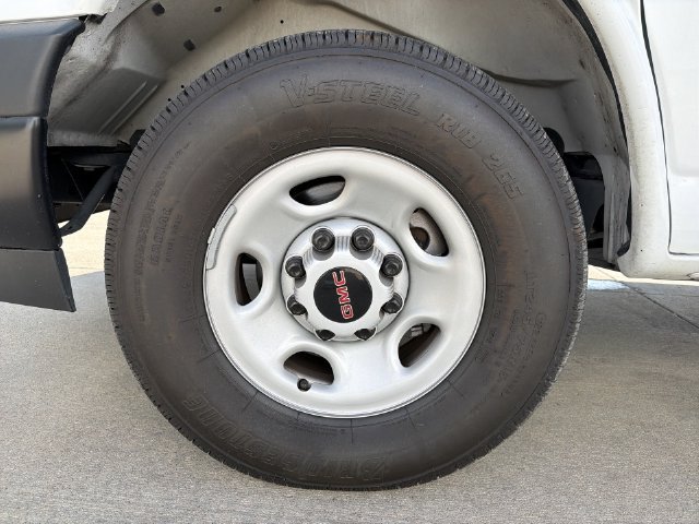 Used 2025 GMC Savana 2500 w/ Driver Convenience Package RWD image 19