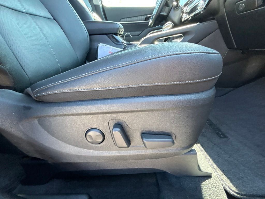 Used 2024 Kia Telluride EX w/ EX Captain's Chair Package AWD/4WD image 33