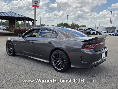 Used 2022 Dodge Charger Scat Pack RWD image 10