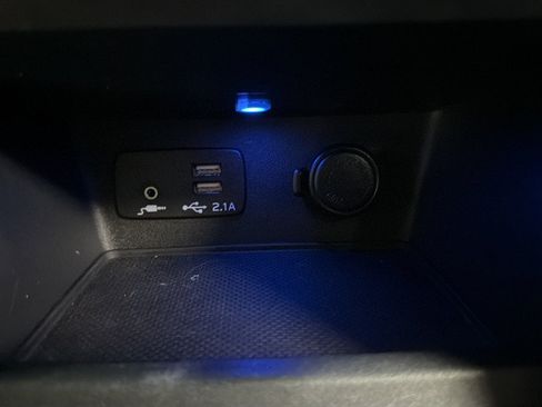 Certified 2024 Subaru Forester Premium AWD/4WD image 31