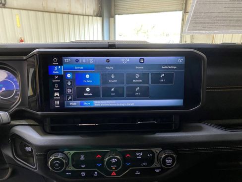 Used 2024 Jeep Gladiator Mojave image 37