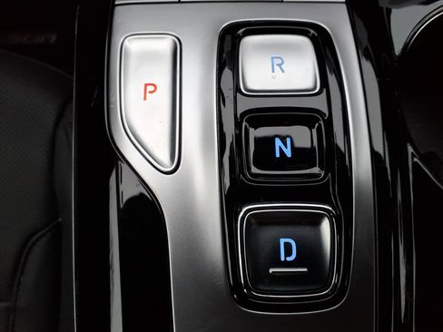 Certified 2023 Hyundai Tucson Limited w/ Cargo Package image 17