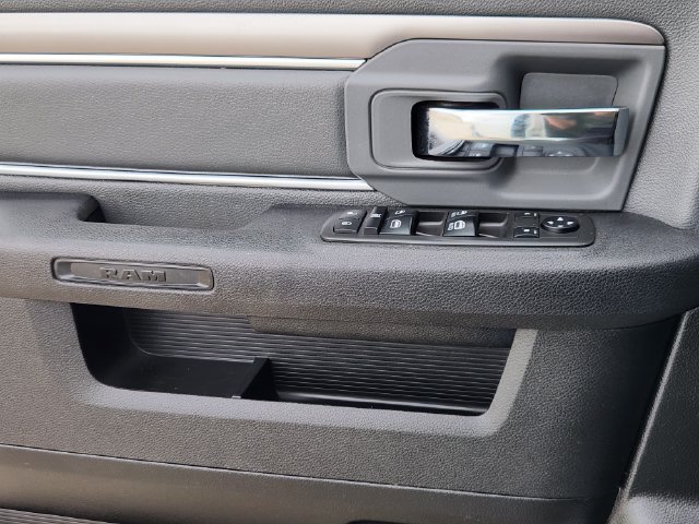 Used 2021 RAM 1500 Classic SLT AWD/4WD image 22