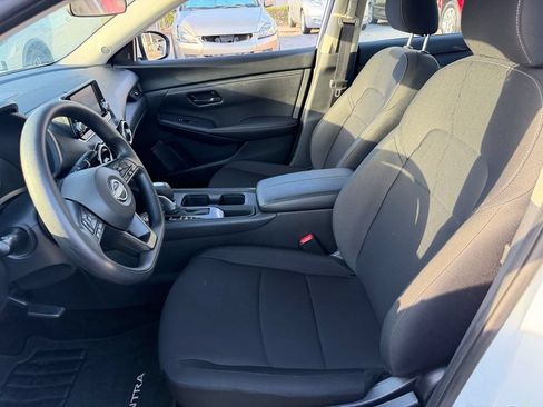 Certified 2025 Nissan Sentra S FWD image 10