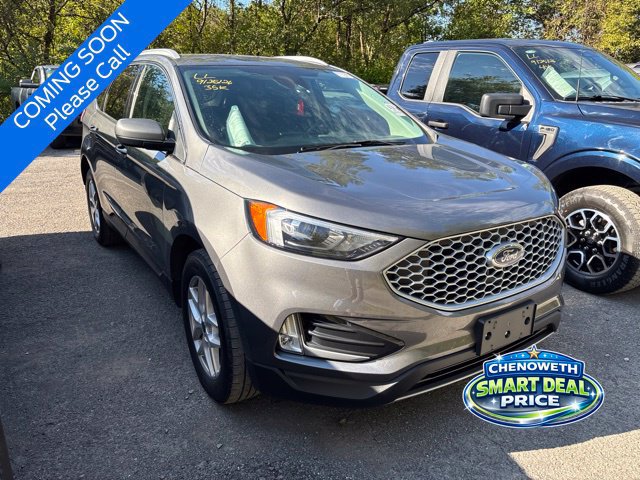 Used 2023 Ford Edge SEL w/ Convenience Package AWD/4WD image 4