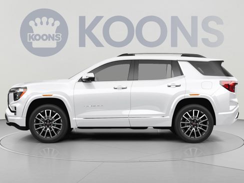 New 2027 GMC Terrain Denali w/ LPO, Floor Liner Package AWD/4WD image 2