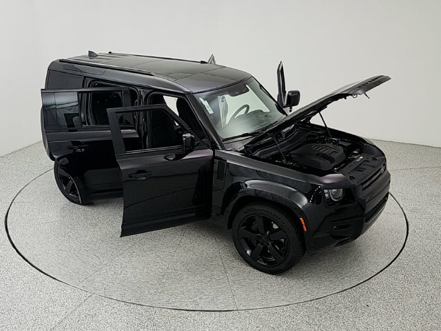 New 2026 Land Rover Defender 110 X-Dynamic SE AWD/4WD image 38