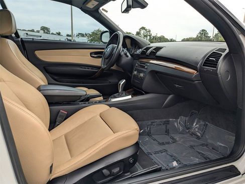 Used 2013 BMW 135i Convertible image 16
