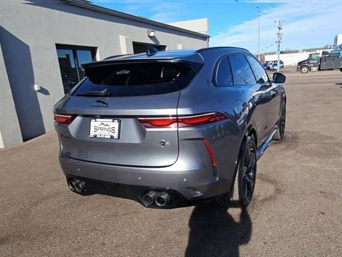 Used 2023 Jaguar F-PACE SVR image 7