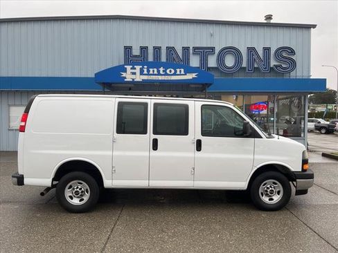 Used 2020 GMC Savana 2500 w/ Driver Convenience Package RWD image 2