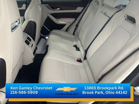 Used 2021 Jaguar F-PACE SVR AWD/4WD image 18