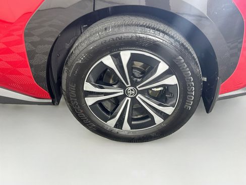 Used 2025 Toyota bZ4X FWD image 11