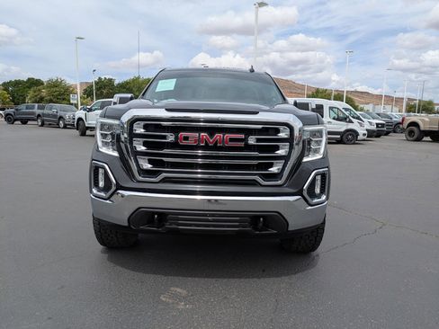 Used 2021 GMC Sierra 1500 SLT w/ SLT Convenience Package AWD/4WD image 9