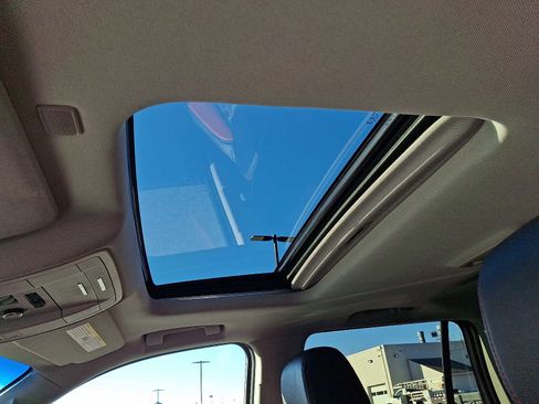 Used 2019 Chevrolet Tahoe LT w/ RST Edition image 17