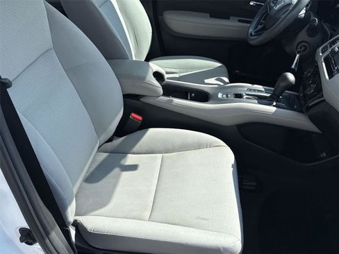 Used 2020 Honda HR-V LX image 17