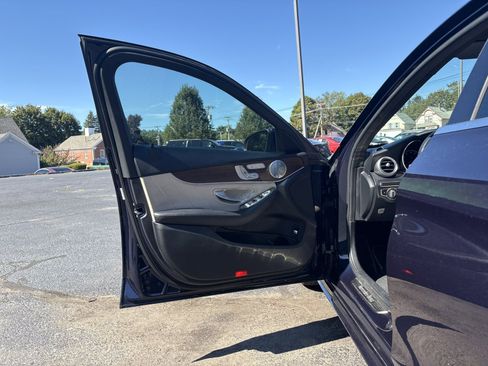 Used 2020 Mercedes-Benz C 300 4MATIC Sedan image 13