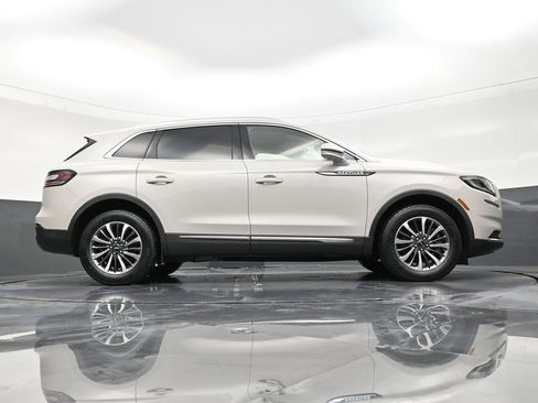 Used 2023 Lincoln Nautilus Standard image 25