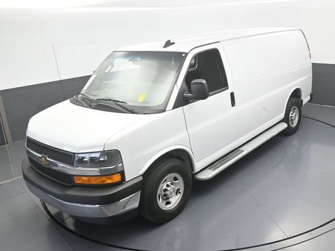 Used 2024 Chevrolet Express 2500 w/ Driver Convenience Package image 37