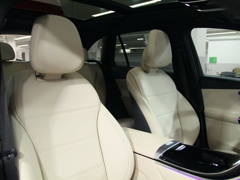 Certified 2026 Mercedes-Benz GLC 300 4MATIC image 24