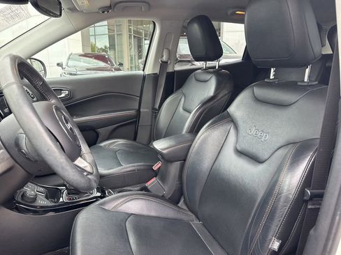 Used 2018 Jeep Compass Limited AWD/4WD image 10