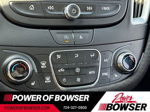 Used 2024 Chevrolet Malibu LT FWD image 14