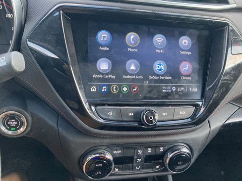 Used 2023 Chevrolet TrailBlazer RS w/ Sun and Liftgate Package image 14