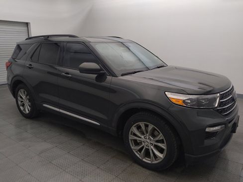 Used 2022 Ford Explorer XLT w/ Equipment Group 202A RWD image 11