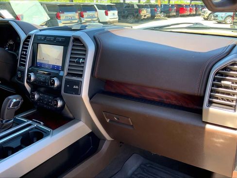 Used 2020 Ford F150 King Ranch w/ Equipment Group 601A Luxury AWD/4WD image 18