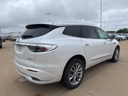 Used 2024 Buick Enclave Avenir w/ Avenir Technology Package AWD/4WD image 3