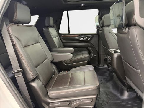 Used 2021 Chevrolet Tahoe High Country w/ Premium Package image 12