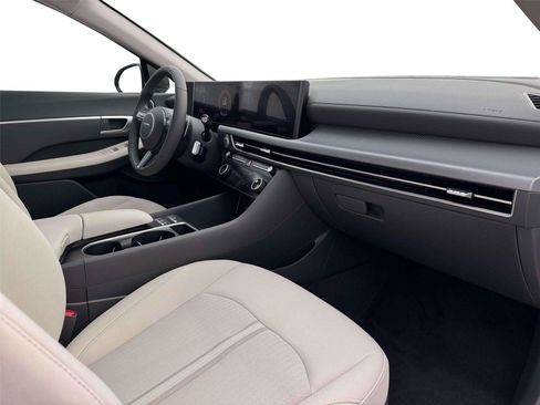 New 2026 Hyundai Sonata SEL FWD image 34