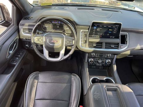 Used 2021 GMC Yukon SLT w/ SLT Luxury Plus Package image 15