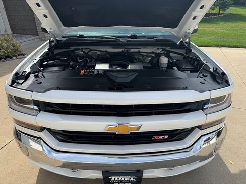 Used 2018 Chevrolet Silverado 1500 LT w/ All Star Edition image 22