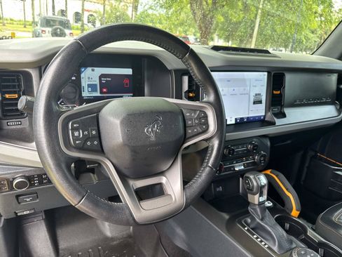 Used 2023 Ford Bronco Badlands AWD/4WD image 16