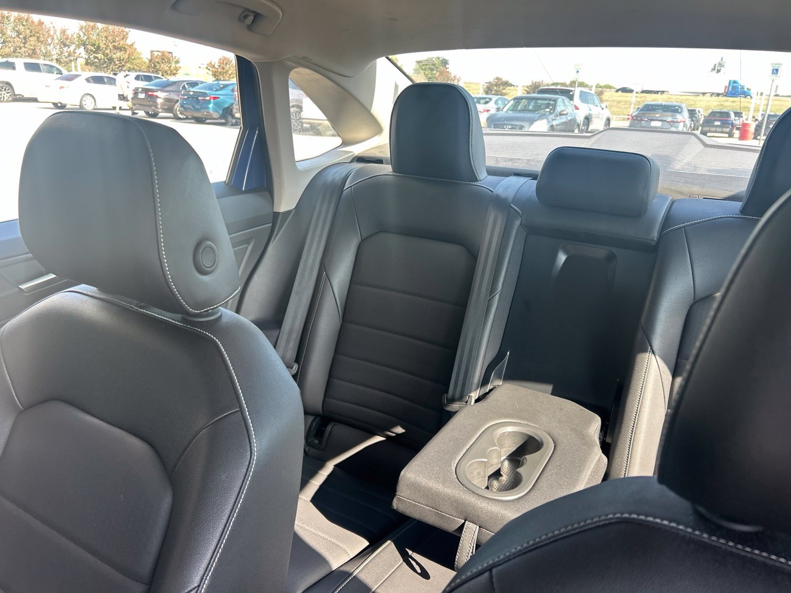 Used 2024 Volkswagen Jetta SE FWD image 23