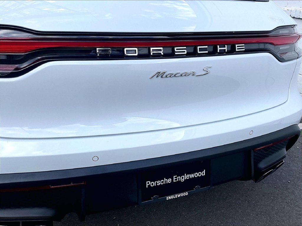 Certified 2026 Porsche Macan S AWD/4WD image 13