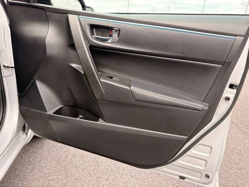 Used 2016 Toyota Corolla S FWD image 14