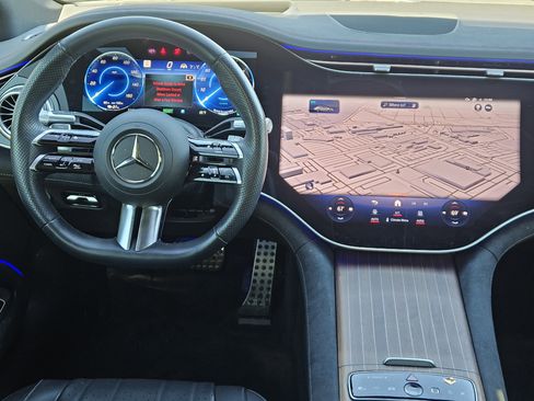 Certified 2023 Mercedes-Benz EQS 580 4MATIC Sedan image 27