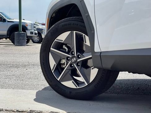 Used 2025 Hyundai Tucson SEL AWD/4WD image 13