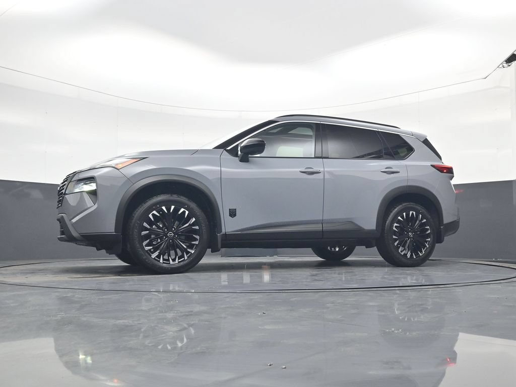 Certified 2026 Nissan Rogue Dark Armor FWD image 18