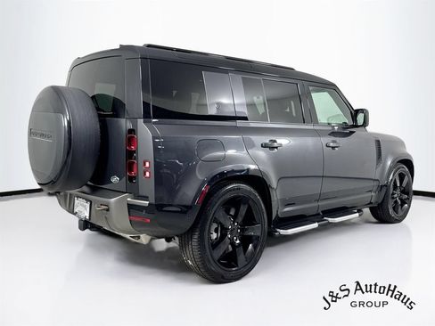 Used 2023 Land Rover Defender 110 X-Dynamic SE AWD/4WD image 7