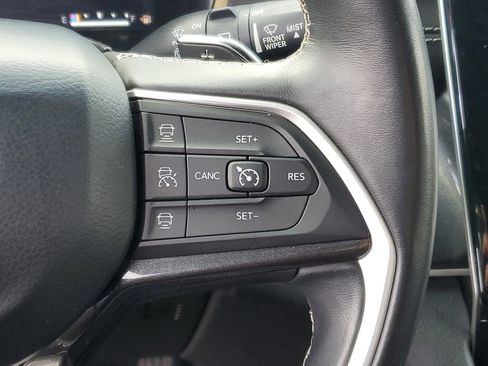 Used 2021 Jeep Grand Cherokee L Altitude image 13