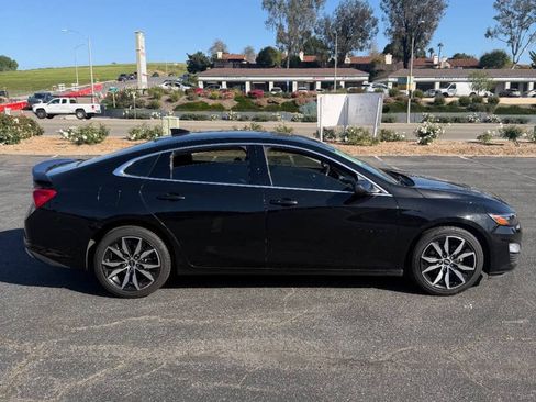 Used 2021 Chevrolet Malibu RS FWD image 4
