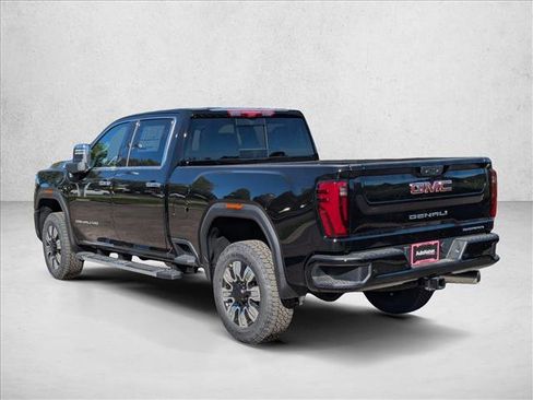 New 2026 GMC Sierra 2500 Denali w/ Denali Reserve Package image 7