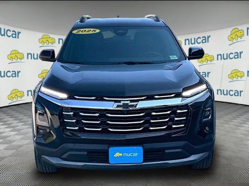 Used 2025 Chevrolet Equinox LT w/ Convenience Package II AWD/4WD image 2