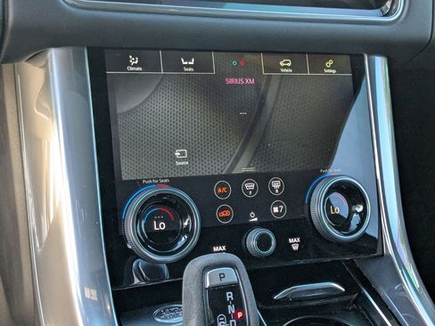 Used 2022 Land Rover Range Rover Sport HST image 18