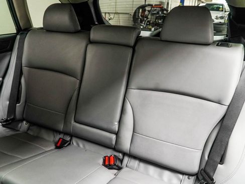 Used 2019 Subaru Outback 2.5i Limited w/ Popular Package #2 image 35