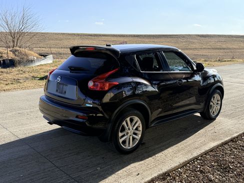 Used 2014 Nissan Juke SL image 9