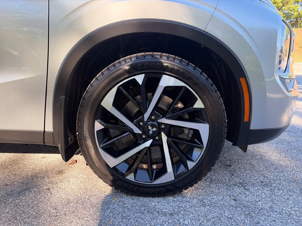 Used 2022 Mitsubishi Outlander SE AWD/4WD image 45