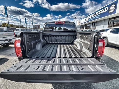 New 2026 GMC Canyon Denali image 27